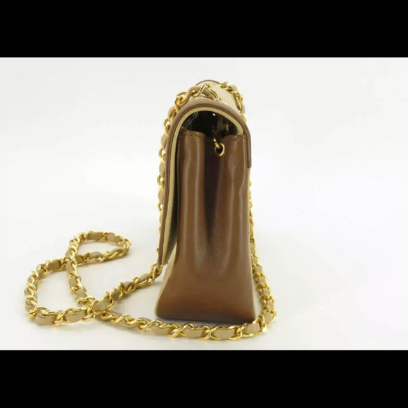 AUTHENTIC CHANEL SINGLE FLAP WITH POUCH - Picture 6 of 12